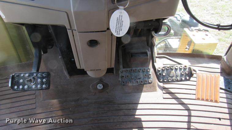 image for item DC2243 2005 John Deere 6320 tractor