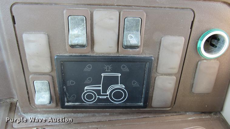 image for item DC2243 2005 John Deere 6320 tractor