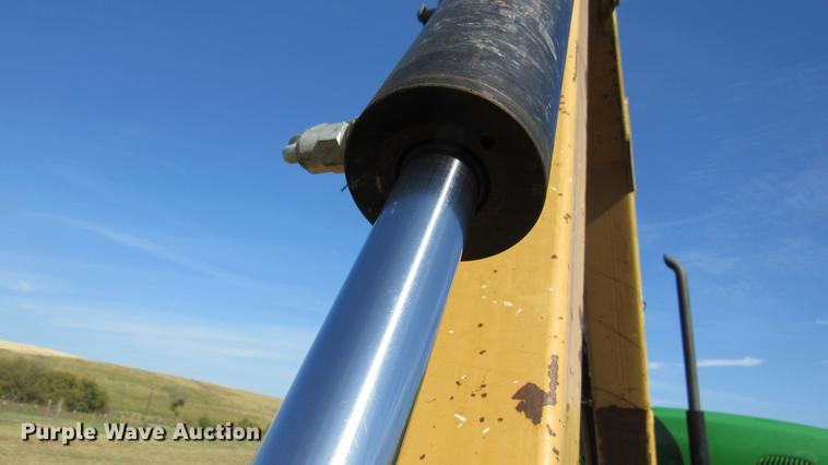 image for item DC2243 2005 John Deere 6320 tractor