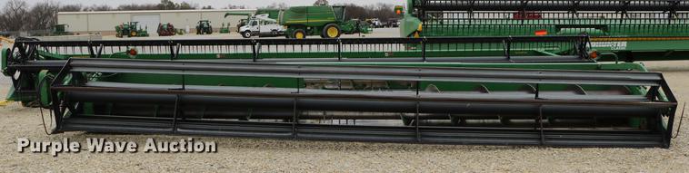 image for item DC3700 1997 John Deere 925R rigid head