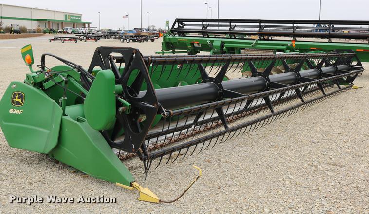 image for item DC3701 2009 John Deere 630F Hydroflex head