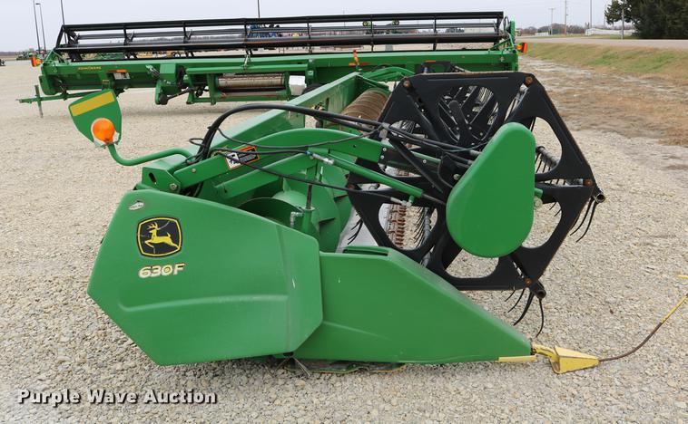 image for item DC3701 2009 John Deere 630F Hydroflex head