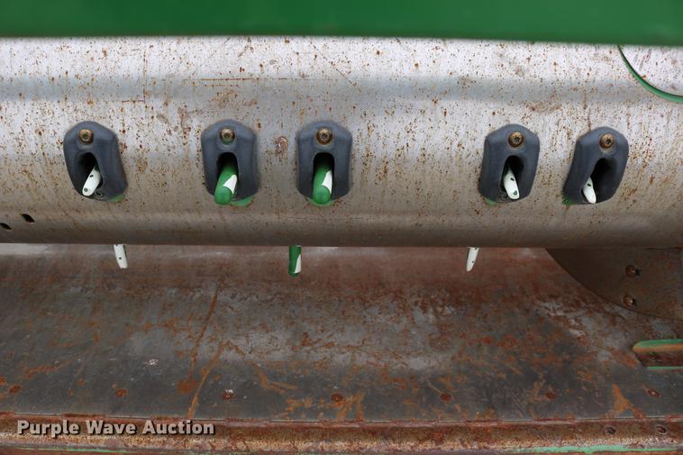 image for item DC3701 2009 John Deere 630F Hydroflex head