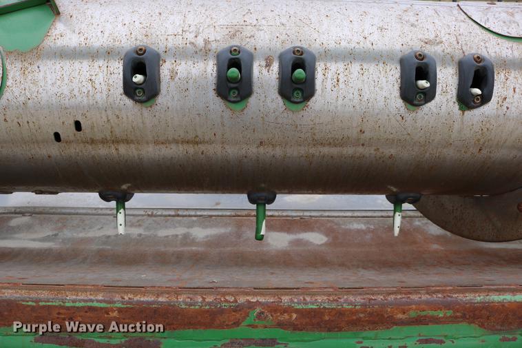 image for item DC3701 2009 John Deere 630F Hydroflex head