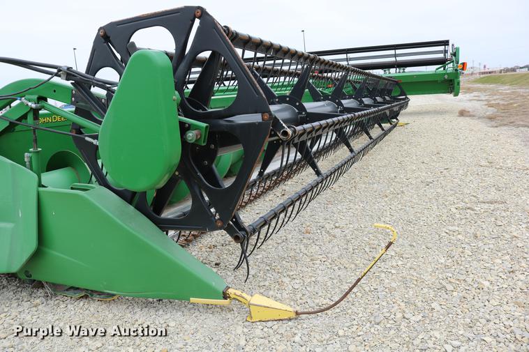 image for item DC3701 2009 John Deere 630F Hydroflex head