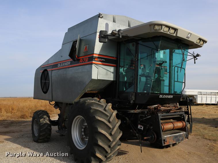 image for item DC3708 1996 Gleaner R72 combine