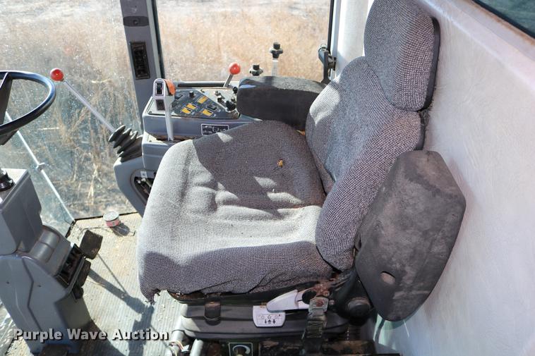 image for item DC3708 1996 Gleaner R72 combine