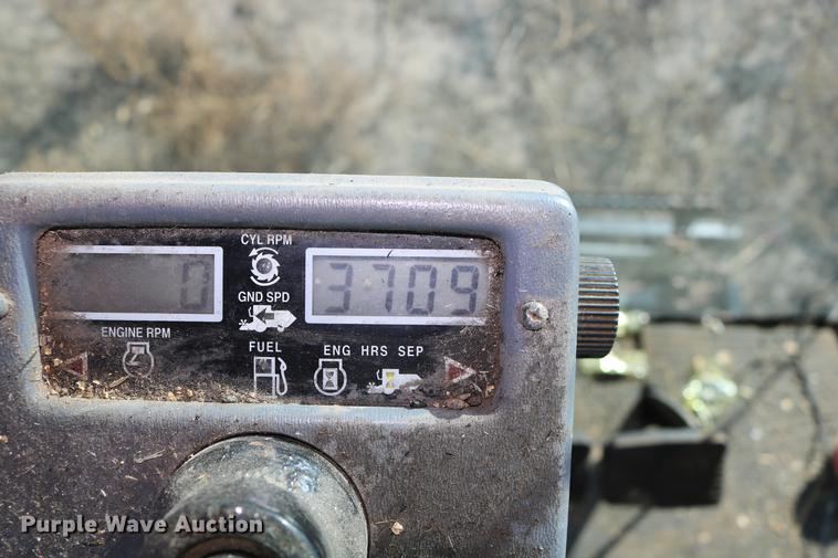 image for item DC3708 1996 Gleaner R72 combine