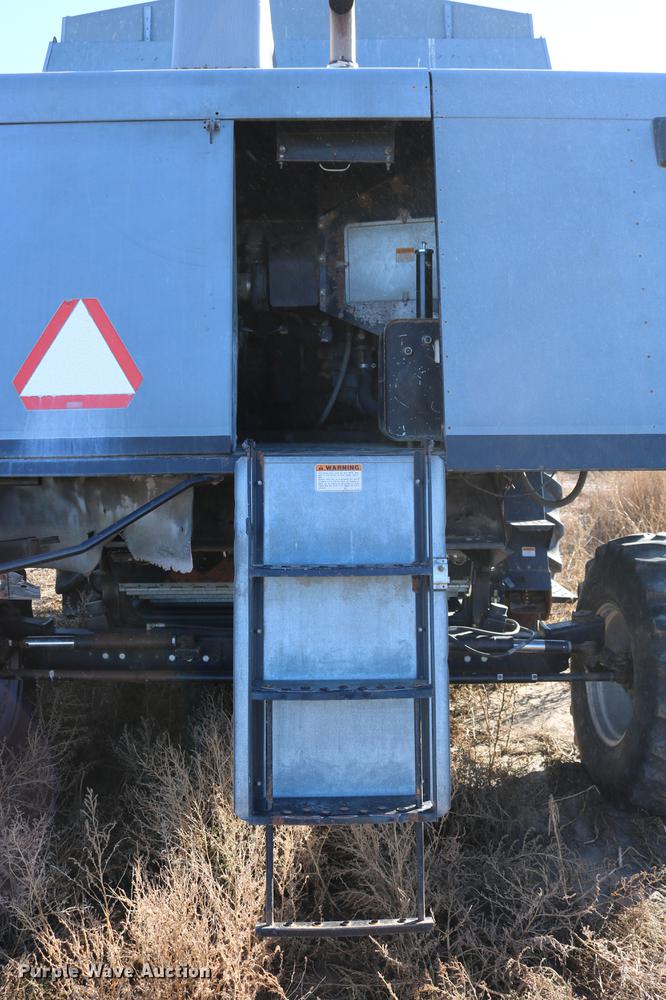 image for item DC3708 1996 Gleaner R72 combine