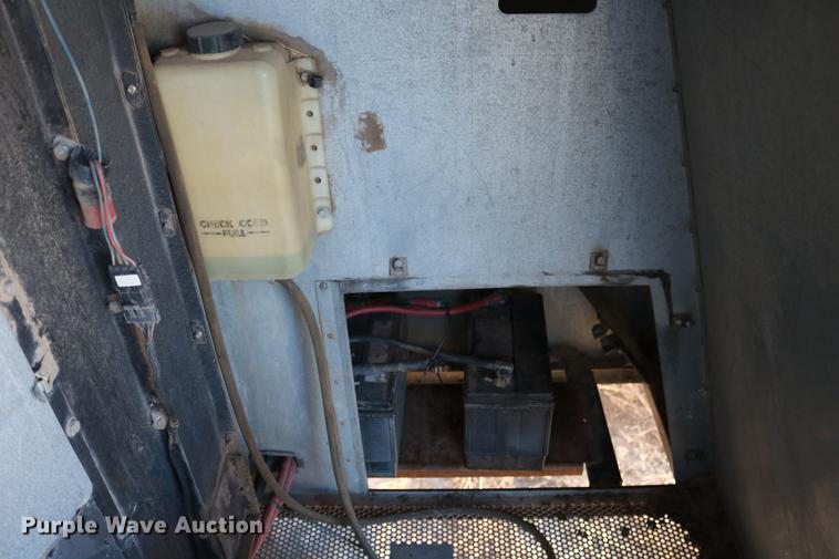 image for item DC3708 1996 Gleaner R72 combine