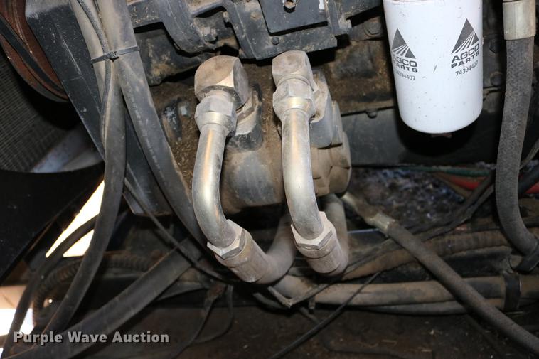 image for item DC3708 1996 Gleaner R72 combine