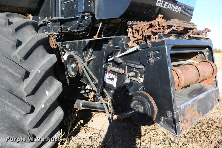 image for item DC3708 1996 Gleaner R72 combine