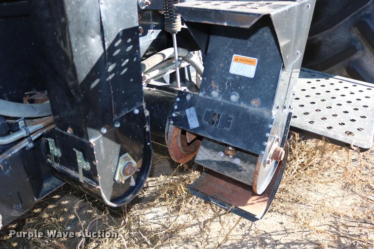 image for item DC3708 1996 Gleaner R72 combine