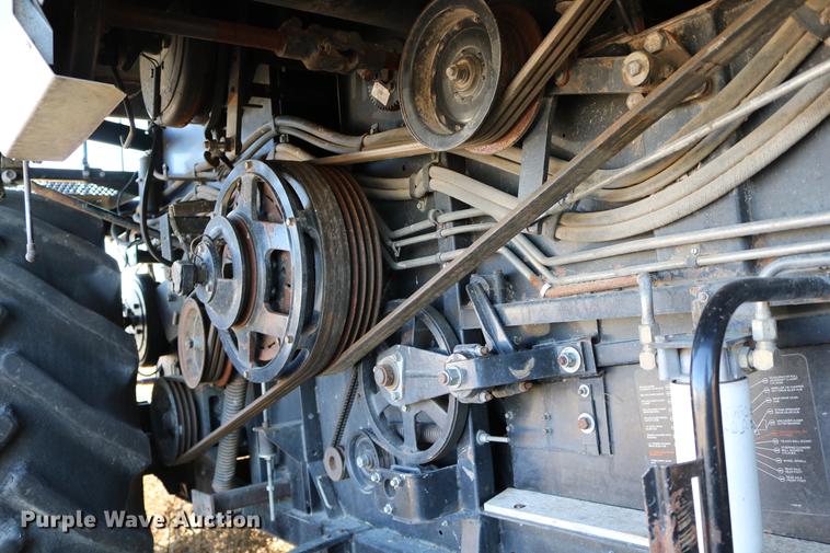 image for item DC3708 1996 Gleaner R72 combine