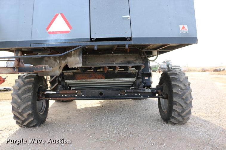 image for item DC3708 1996 Gleaner R72 combine