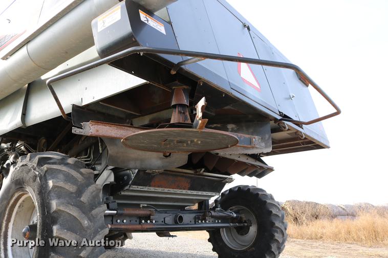 image for item DC3708 1996 Gleaner R72 combine