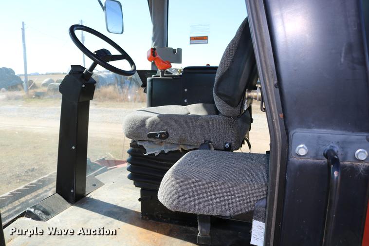 image for item DC3709 Hesston 8450 self-propelled windrower