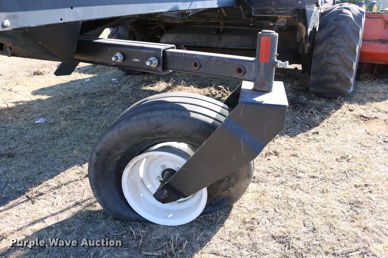 image for item DC3709 Hesston 8450 self-propelled windrower