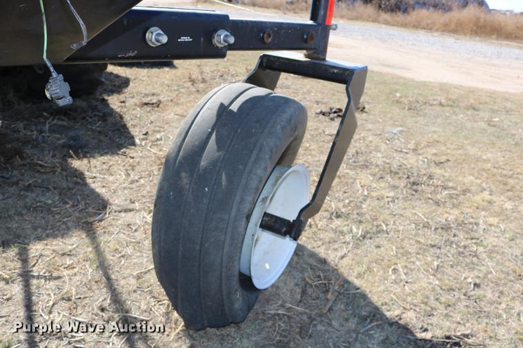 image for item DC3709 Hesston 8450 self-propelled windrower