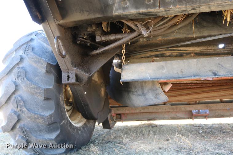 image for item DC3709 Hesston 8450 self-propelled windrower