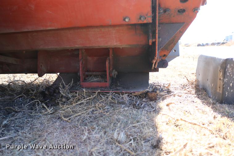 image for item DC3709 Hesston 8450 self-propelled windrower