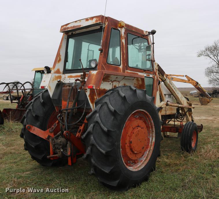 image for item DC3724 1975 Case 1175 tractor