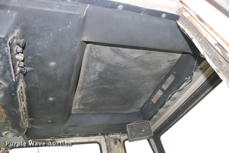 image for item DC3724 1975 Case 1175 tractor