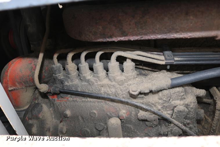 image for item DC3724 1975 Case 1175 tractor