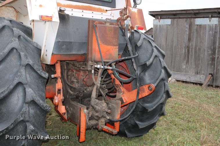 image for item DC3724 1975 Case 1175 tractor