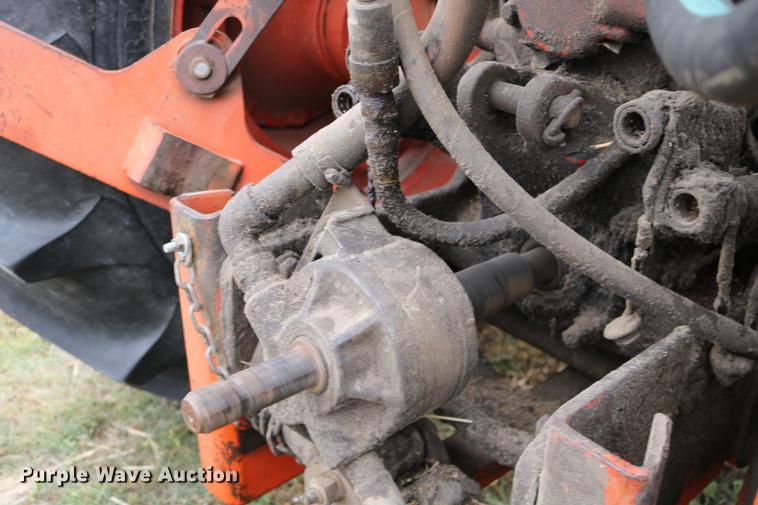 image for item DC3724 1975 Case 1175 tractor