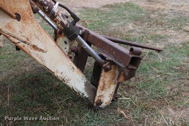 image for item DC3724 1975 Case 1175 tractor