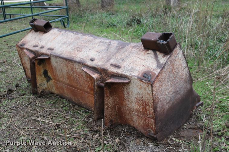 image for item DC3724 1975 Case 1175 tractor