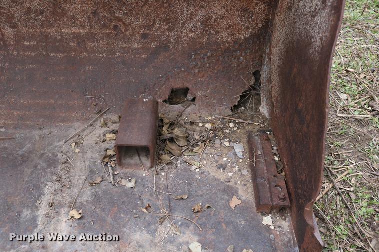 image for item DC3724 1975 Case 1175 tractor