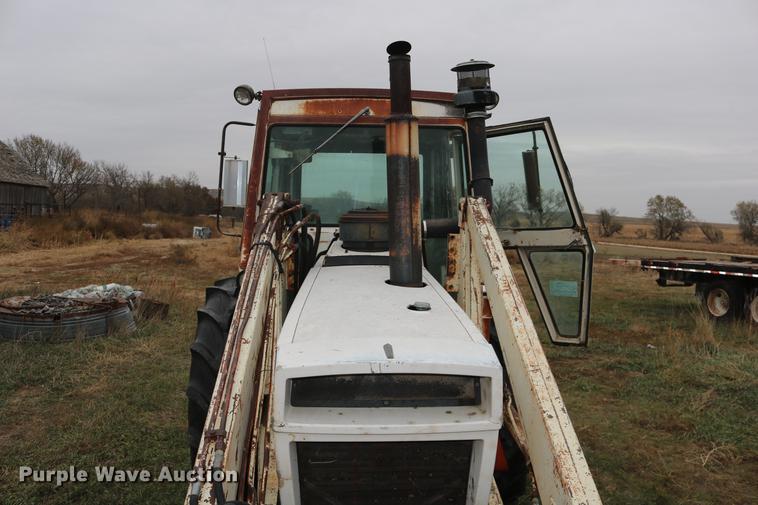 image for item DC3724 1975 Case 1175 tractor