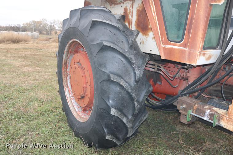 image for item DC3724 1975 Case 1175 tractor