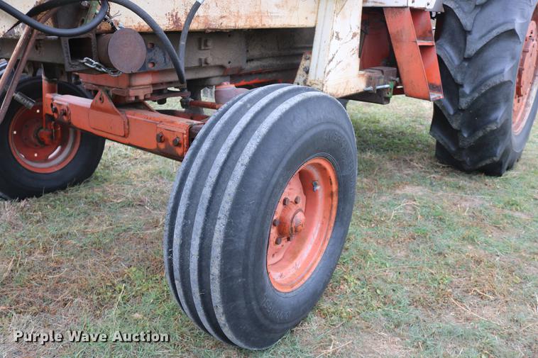 image for item DC3724 1975 Case 1175 tractor