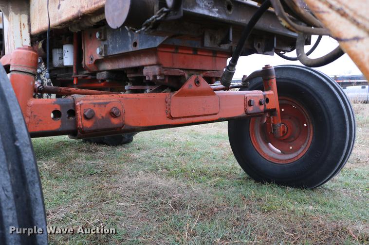 image for item DC3724 1975 Case 1175 tractor