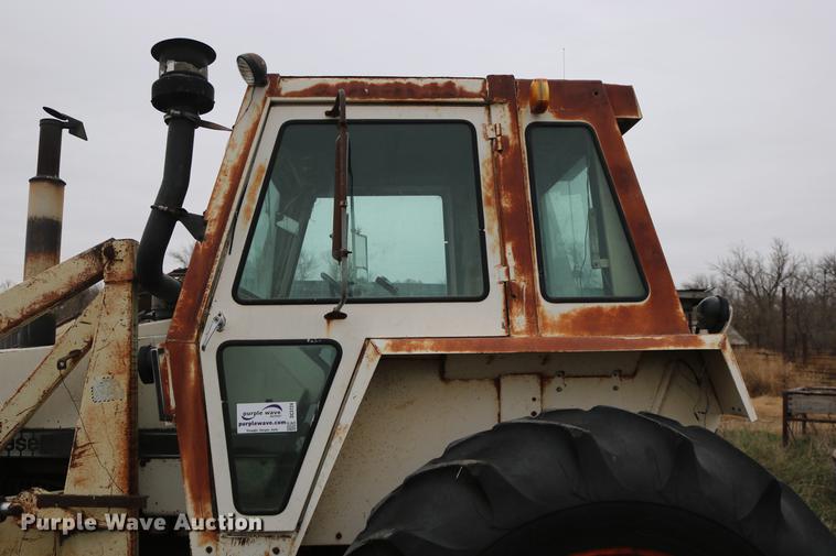 image for item DC3724 1975 Case 1175 tractor