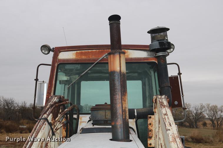 image for item DC3724 1975 Case 1175 tractor