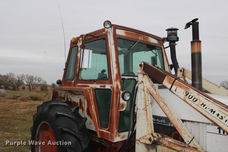 image for item DC3724 1975 Case 1175 tractor