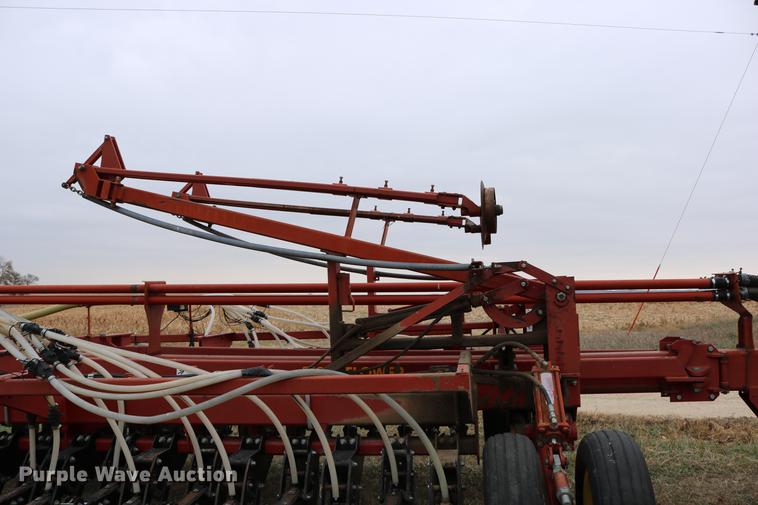 image for item DC3726 Sunflower 9130-40 no-till air seeder