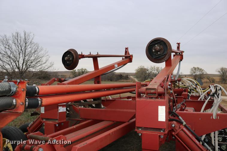 image for item DC3726 Sunflower 9130-40 no-till air seeder