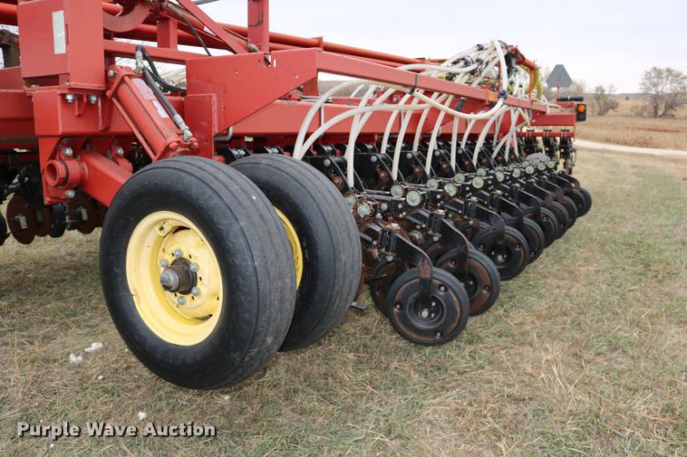 image for item DC3726 Sunflower 9130-40 no-till air seeder