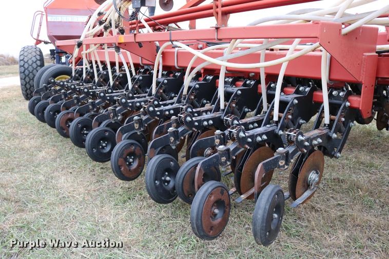 image for item DC3726 Sunflower 9130-40 no-till air seeder