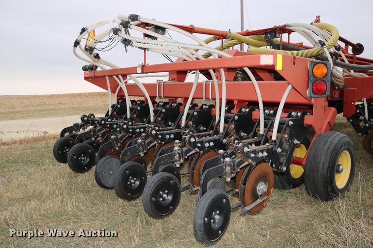 image for item DC3726 Sunflower 9130-40 no-till air seeder