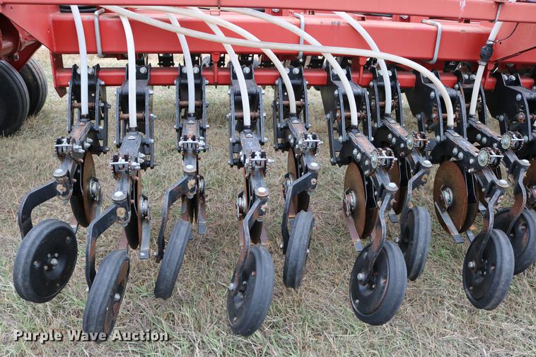image for item DC3726 Sunflower 9130-40 no-till air seeder