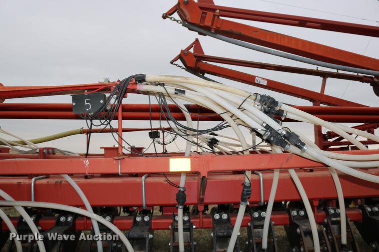 image for item DC3726 Sunflower 9130-40 no-till air seeder