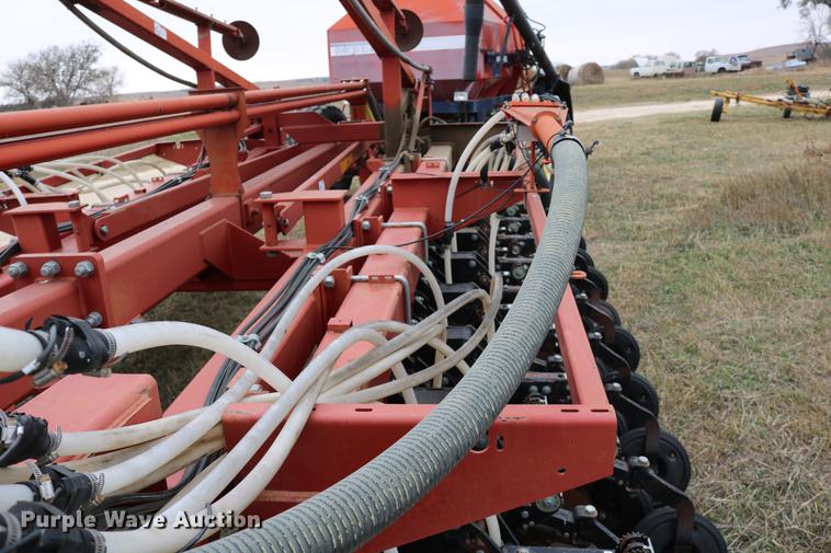 image for item DC3726 Sunflower 9130-40 no-till air seeder