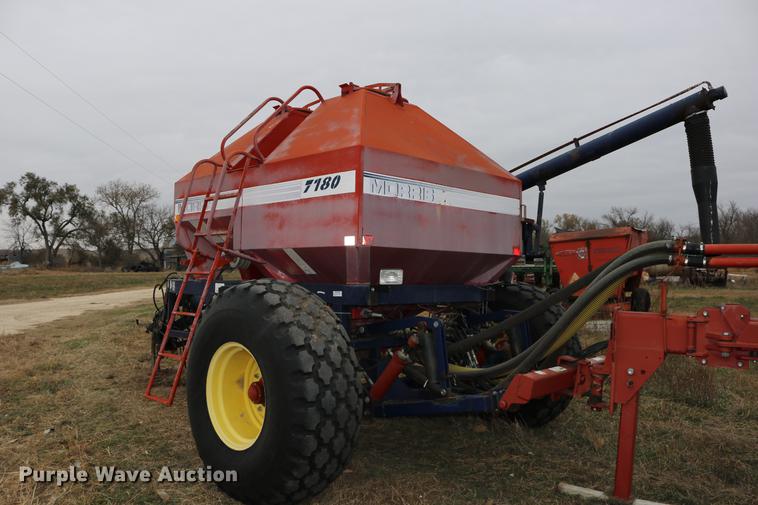 image for item DC3726 Sunflower 9130-40 no-till air seeder