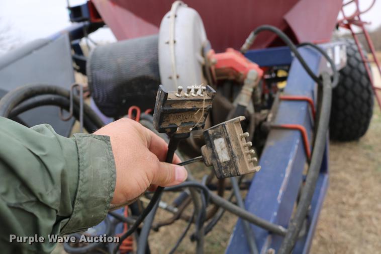 image for item DC3726 Sunflower 9130-40 no-till air seeder